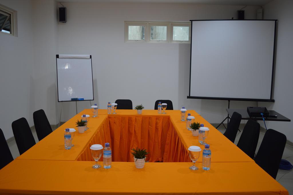 M Hotel Mataram Exterior photo