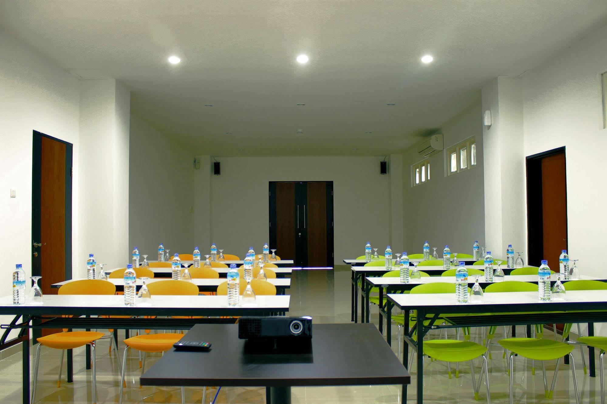 M Hotel Mataram Exterior photo